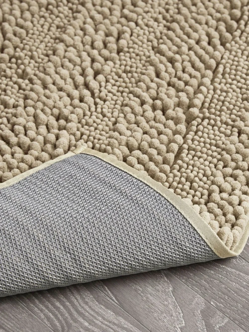 Laura Ashley Astor Chenille Bath Mat Linen 20” x 34” Non-Slip TPR Backing NWT